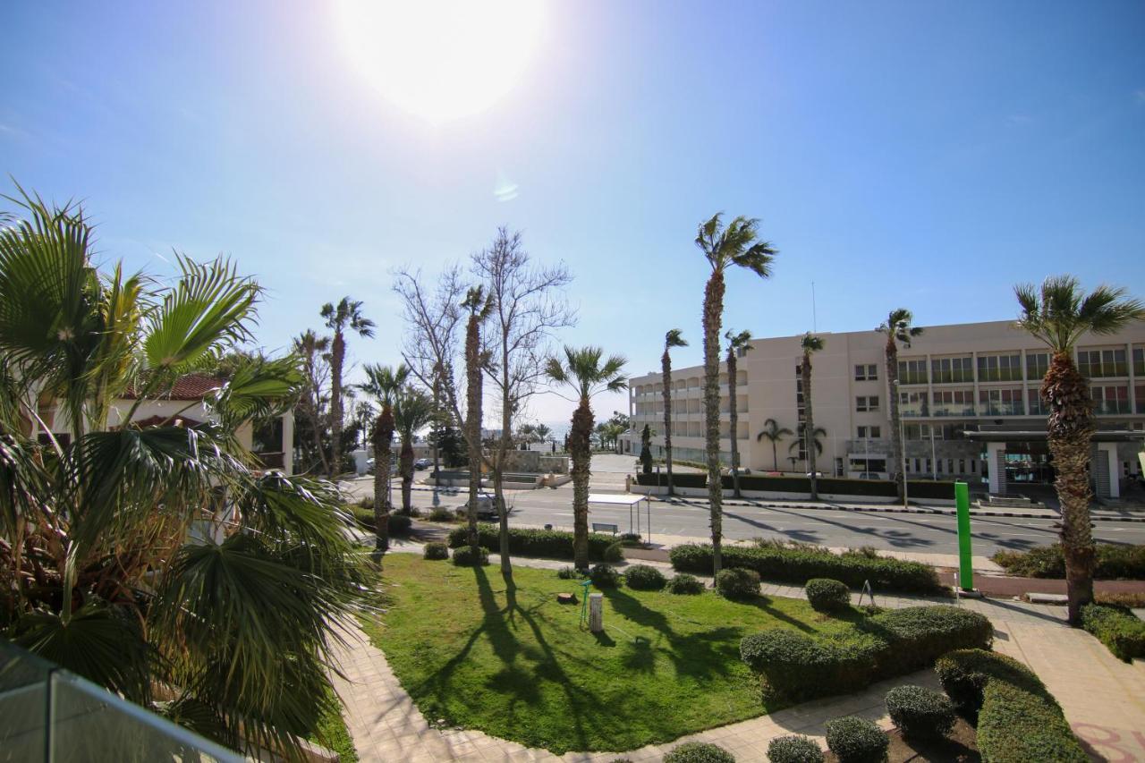 Phaedrus Living: Seaside Modern Flat Limnaria 123 Apartment Paphos
