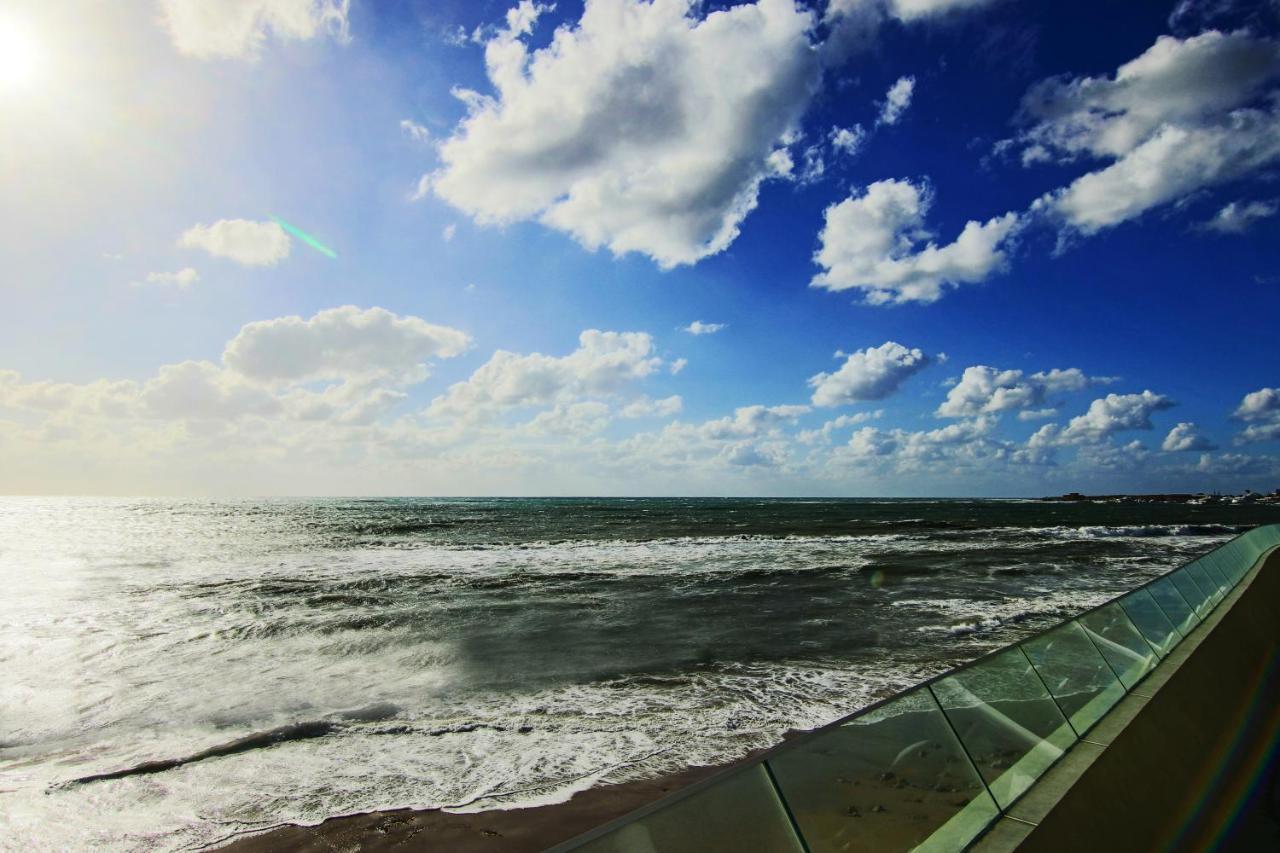 Apartment Phaedrus Living: Seaside Modern Flat Limnaria 123 Paphos